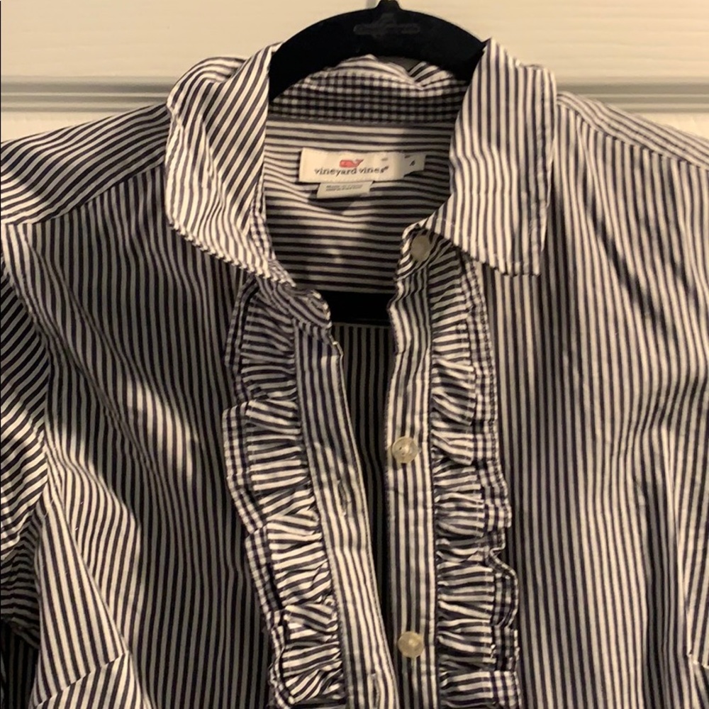 Vineyard Vines Button up shirt